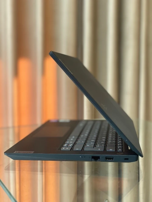 LENOVO IDEAPAD V14 i3-1215U 8GB 256GB 14" FHD AVEC EMBALLAGE 