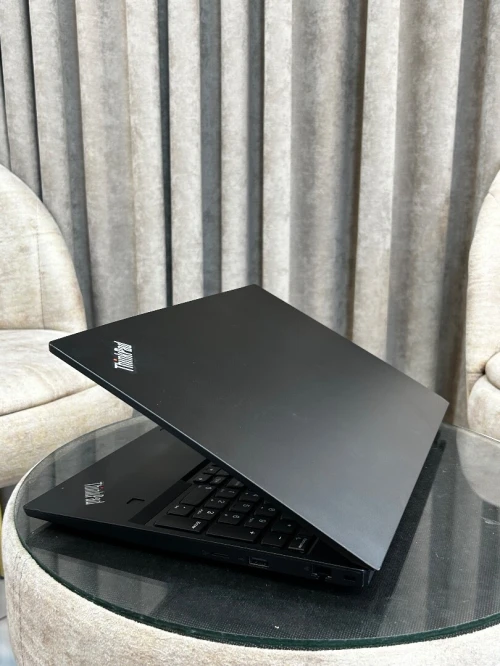 LENOVO THINKPAD E580 i5-8265U 8GB 256GB 15"FHD