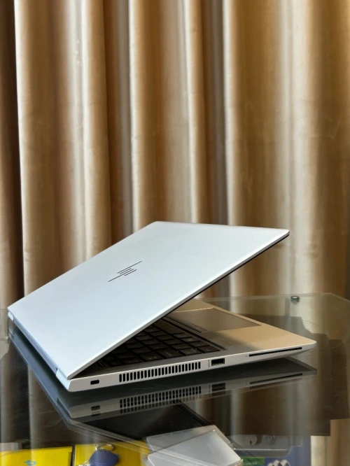 HP ELITEBOOK 830 G5 i7-8550U 16GB 256GB ECRAN 14"FHD