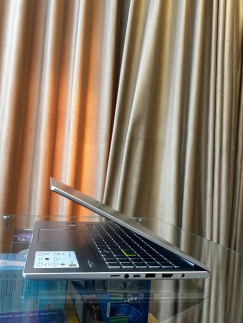 ASUS VIVOBOOK X513 i5-1135G7 12GB 512GB ÉCRAN 15"FHD