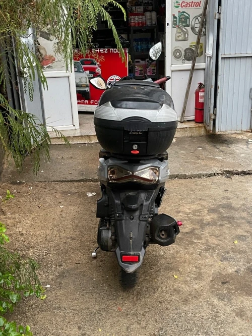 Sym St 200 