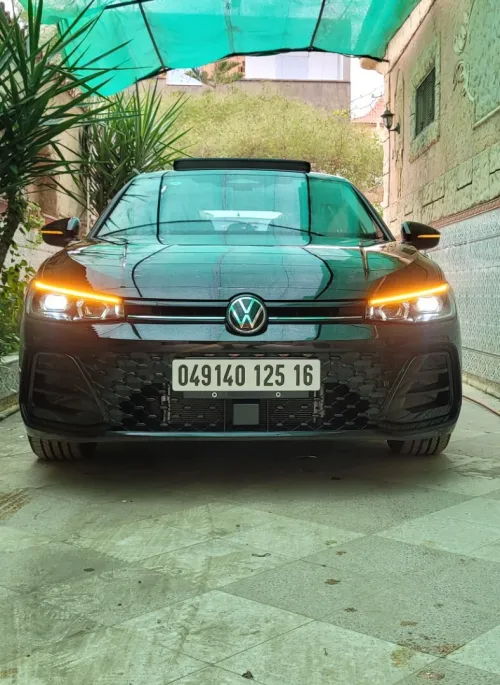 Volkswagen Passat 2025 PRO