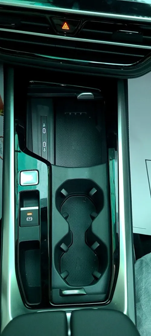 Volkswagen Passat 2025 PRO