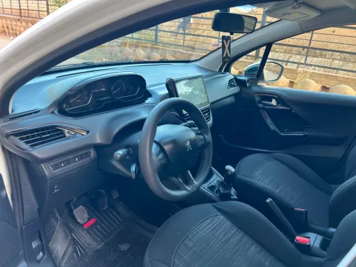 Peugeot 208 2016 Active Facelift