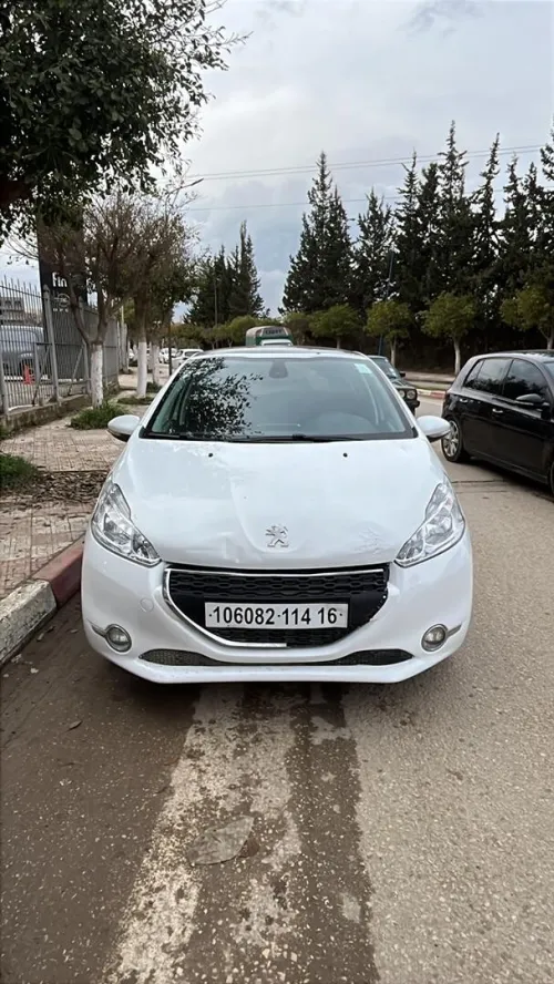 Peugeot 208 2014 Allure