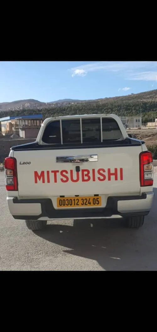 Mitsubishi L200 2024 
