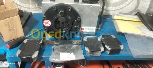 Sertisseuse flexible hydraulique manuelle 