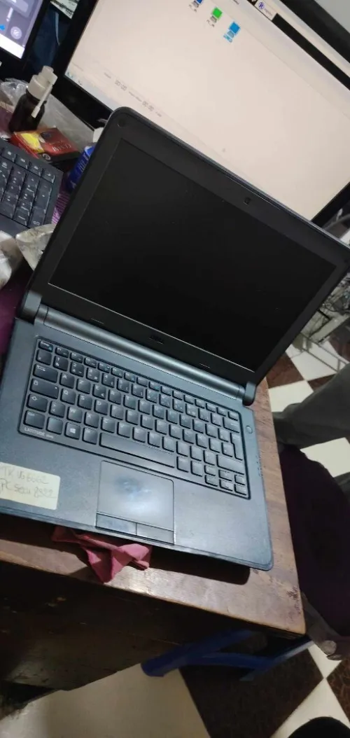 Dell i5 4th/ 5th la ram 8G 128ssd