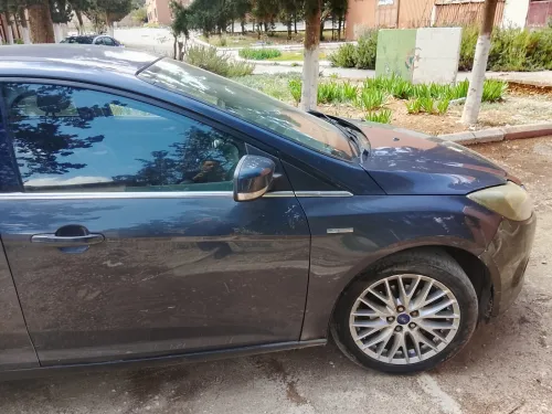 Ford Focus 4 portes 2013 Titanium