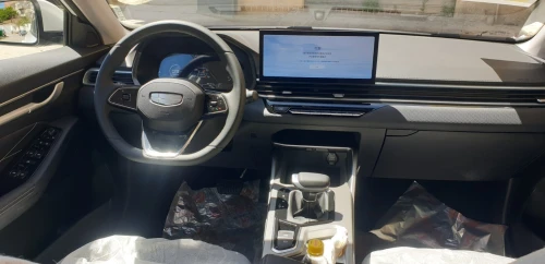 Geely Emgrand 2025 