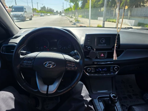 Hyundai i30 2019 Toute options