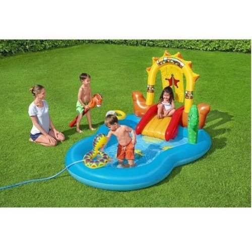 piscine gonflable bestway 53118 sous forme espace de jeu pour les enfants