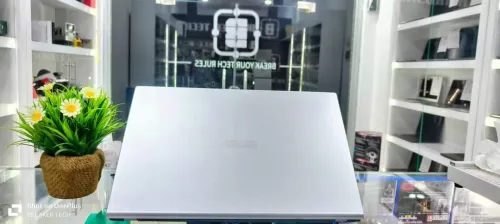 ASUS 15  Intel I7 1165G7  (11 eme gen)  Ram 12 go SSD 512 go     