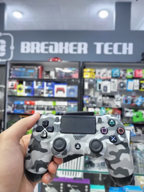 Sony Ps4 pro  Flaché  12.00 etat 8/10 