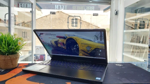 DELL G7 I7 9750H  RTX 2070 MAX Q   16/512 