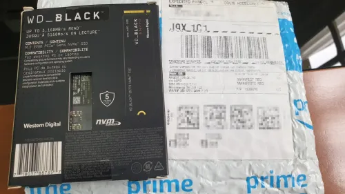 Western Digital Black SSD M2 Nvme Gen 4 2To neuf