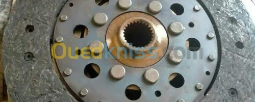 vend disque et plateau d'embryage de siang yang carilone