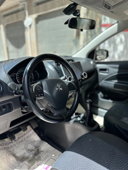 Mitsubishi Space star 2024 