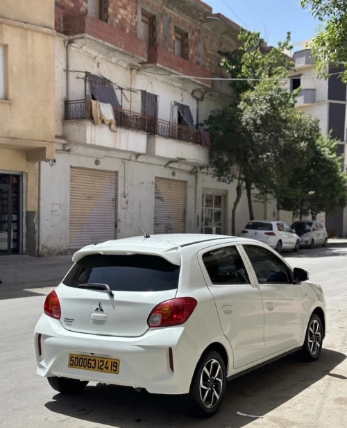 Mitsubishi Space star 2024 