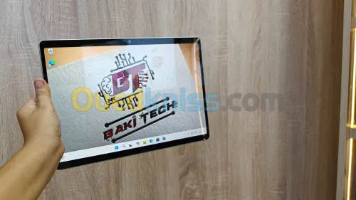 Surface 11 pro snapdragon X 10 core X1P64100 16/ 256go 