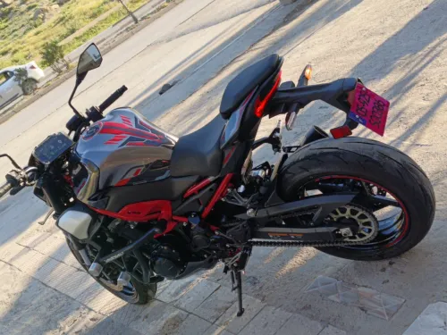 Kawazaki Z900 2025