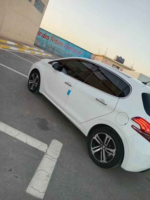 Peugeot 208 2019 Access Facelift