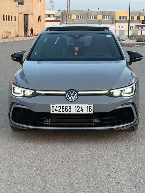Volkswagen Golf 8 2024 R-Line