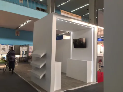 fabrication/montage des stands personnalisée (foire d'exposition)  