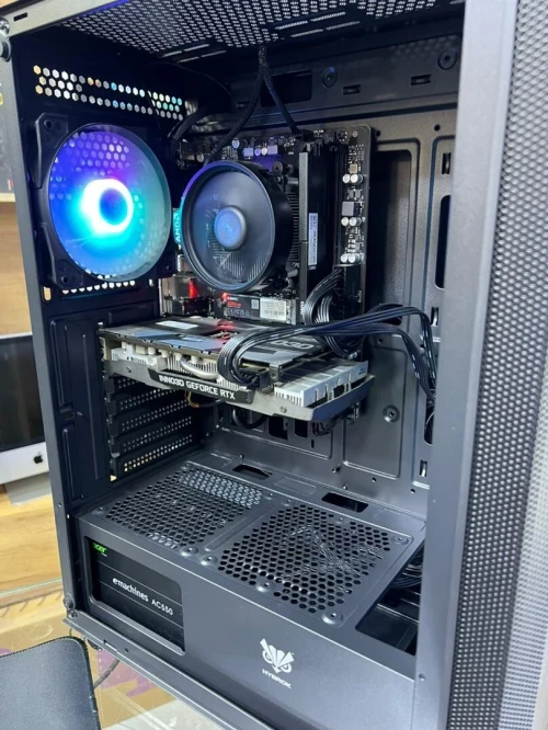 CONFIGUE RYZEN 5 5600 RTX 2060 SUPER 8GB