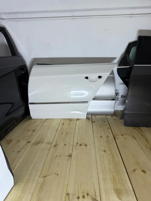 Porte arrière gauche passat cc 2010-2016
