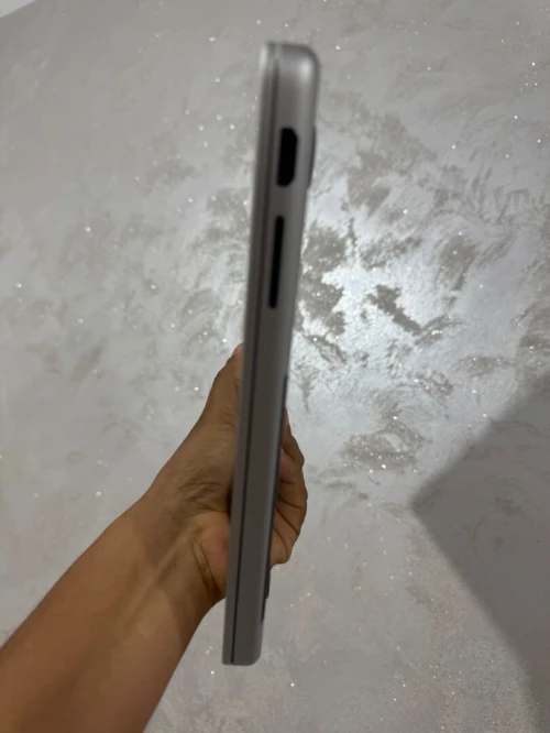 MacBook Pro m3 14 pouce 8GB 512gb 