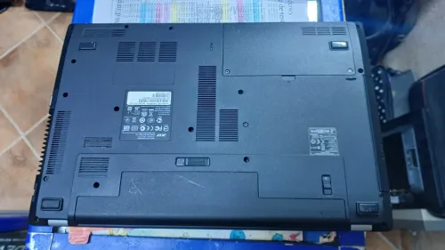 LAPTOP ACER i7 2ème/6G/500G/15.6"