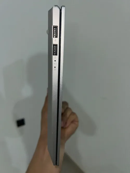 Asus vivobook D3500Q AMD Ryzen 5 5600H/16Go