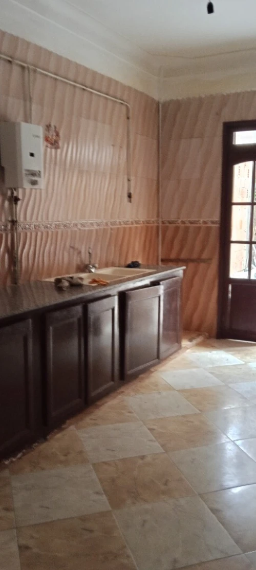 Location Appartement Niveau de villa F2 Alger Hraoua
