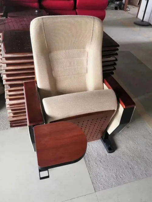 fauteuil de conférence.