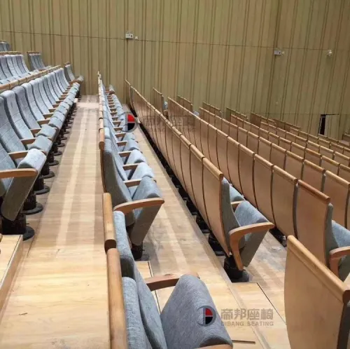 fauteuil de conférence.