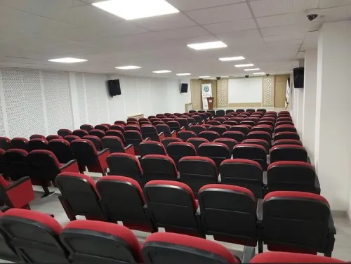 fauteuil de conférence.