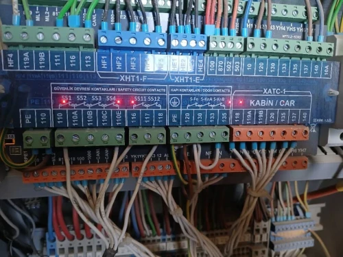 Maintenance tout types les ascenseurs 