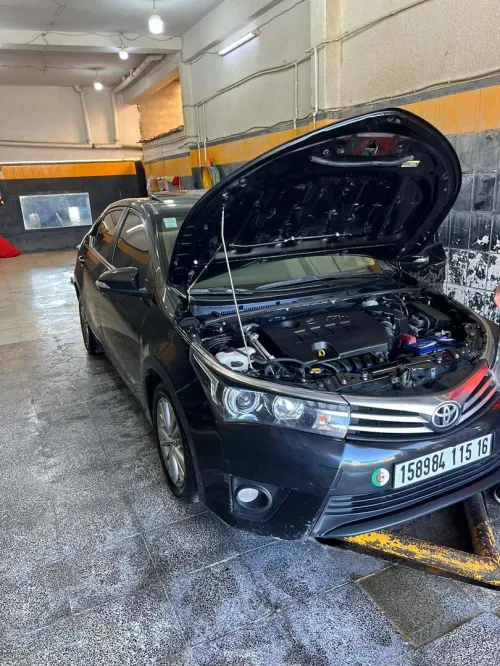 Toyota Corolla 2015 high grade