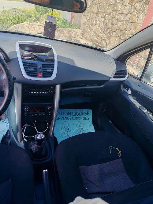Peugeot 207 2012 