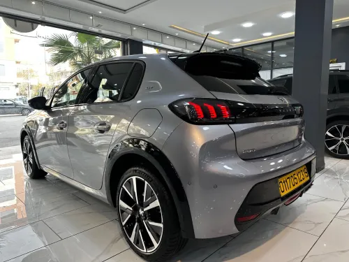 Peugeot 208 2023 GT