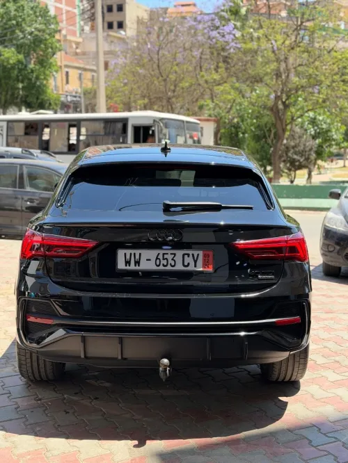 Audi Q3 2023 Sline