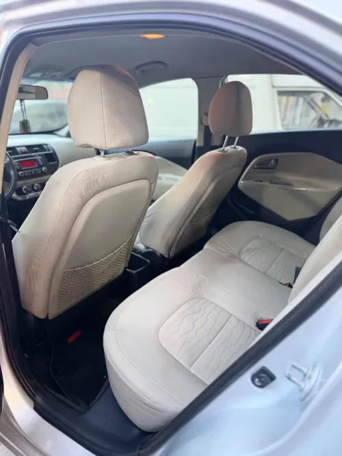 Kia Rio 5 portes 2013 Funny