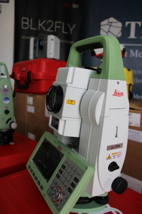 Leica TS16  station total topographique  