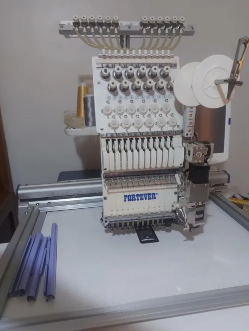 Machine forever broderie 