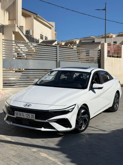 Hyundai Elantra 2025 Glx
