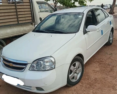Chevrolet Optra 4 portes 2013 Optra 4 portes