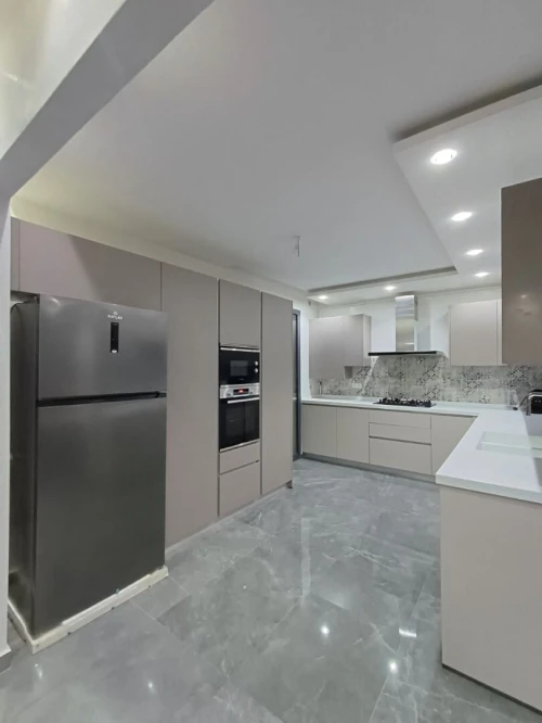 Location Appartement F4 Alger Hydra