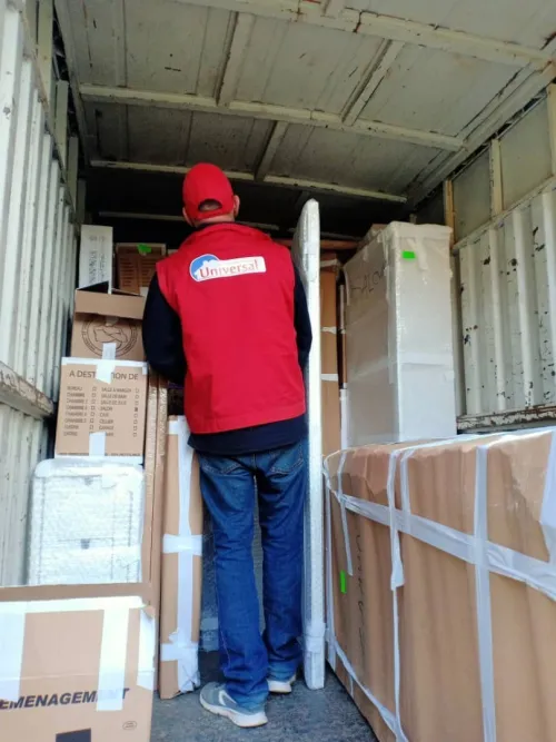 "UNIVERSAL DÉMÉNAGEMENT": #emménagement #nouveaudepart #paris