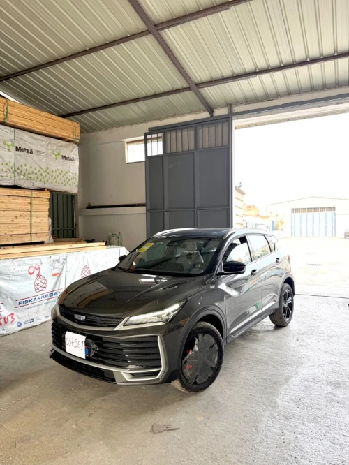 Geely Coolray 2025 